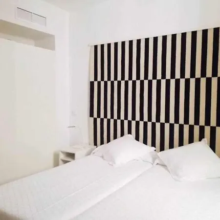 Precioso Lugar En Barrio Sta Cruz Apartamento *